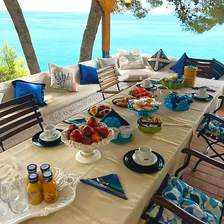 Villa Nsm Carlotta & Guarda Che Mare Con Piscine Vista Mare Pugnochiuso
