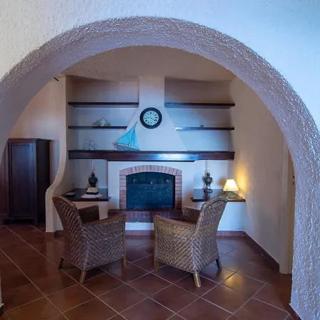 Nsm Carlotta & Guarda Che Mare Con Piscine Vista Mare Villa