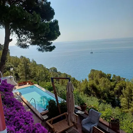 Villa Nsm Carlotta E Guarda Che Mare Con Vista Panoramica Pugnochiuso