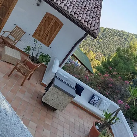 Nsm Carlotta E Guarda Che Mare Con Vista Panoramica Pugnochiuso
